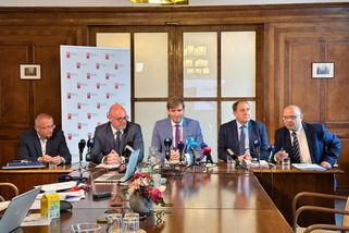 Více lékařů i sester: vládní programy hlásí desítky procent nárůstu studentů