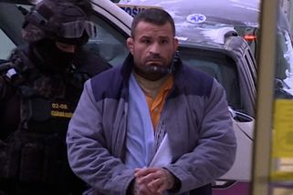 Vémolovi v base uhnila čelist. Karlos zvažuje žalovat policii