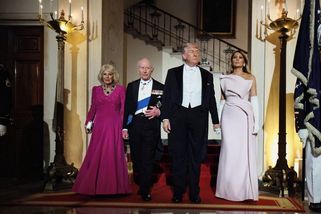 Trump na státní večeři s Karlem III. řekl, že USA vojensky porazily Írán - Seznam Zprávy