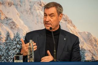 Markus Söder přijede na sudetoněmecký sjezd v Brně, potom zamíří na Hrad. ‚Otvírání ran,‘ reaguje Babiš