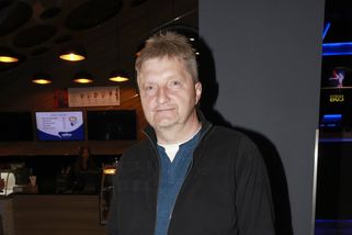 Jaromír Bosák slaví jednašedesát. V mládí žil na ulici, kvůli vtípku o Babišovi musel na kobereček v ČT