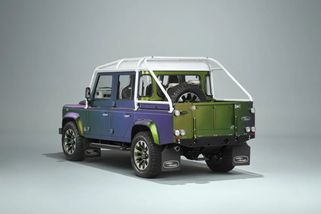 Klasický Defender se vrací s V8 a v podobě, kterou si nyní mohou objednat i další zákazníci