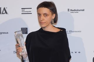 Trapnostem na Českých lvech nezabránil ani Marek Eben. Zasáhnout musel režisér Michal Čech