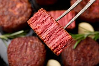 Mnoho veganů se vrací k masu. Hlavně kvůli svému zdraví