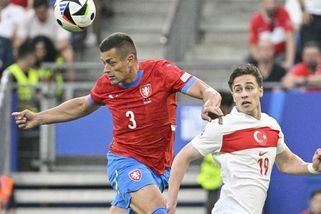 Gól v nastaveném čase utnul naděje na postup. Čeští fotbalisté na Euru končí - Novinky