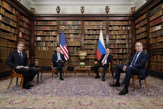 Rusové zoufale touží po pozornosti USA. Ameriku vš...