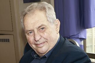 Exprezident tradičně vyrazil na Vysočinu: Miloš Zeman ještě povýšil plavbu na člunu. Má pestrý program