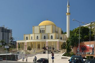 Albánie je skokan roku. Přebírá Čechy Chorvatsku - Médium.cz