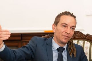 Konec rodných čísel. Nahradí je identifikátory za padesát miliard? Tak drahé to nebude, tvrdí Bartoš