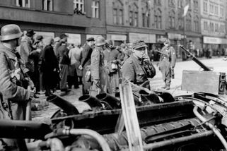Pomník rozporuplným vlasovcům? Ani historici nejsou zajedno - Novinky