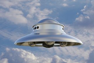 UFO aneb Setkání s neidentifikovanými létajícími objekty nad Českou republikou - frews.cz