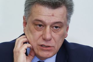 Pochod Romů byl nezákonný, Blažek varoval před francouzským scénářem - Novinky