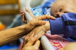 Zabíjení pacientů? Nesmysl, říkají hospice. Peníze jim však chybí - Seznam Zprávy