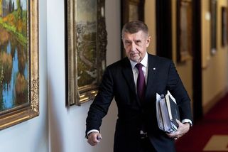 Babišova koalice popírá u zákona ruskou inspiraci. Teze o USA ale nesedí - Seznam Zprávy