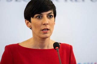 I o Velikonocích byli politici ve střehu