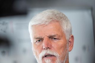 Expert ke sporu prezidenta s Macinkou. Vysvětlil, proč by Pavlův návrh nefungoval