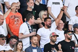 Baník přežil spornou situaci a vlastňáky Dukly míří do baráže. Fandil i Baroš