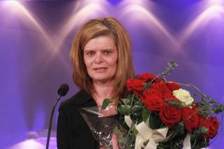Šediny, vrásky a ztrhaný pohled: Herečka Bydžovská se změnila k nepoznání. Na dno ji dostala nevěra - Médium.cz