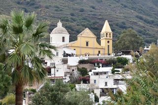 Na Stromboli se otvírá základní škola jen pro jednu žákyni - Novinky