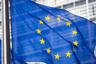 České předsednictví EU stálo přes dvě miliardy - Novinky