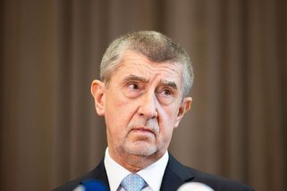 Čtyři hodiny Babišova zbytečného fňukání nás stály milion korun - Médium.cz