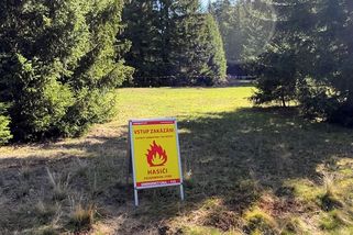 Toxické látky na Šumavě: Uprostřed hlubokých lesů je velká varovná cedule i policejní hlídka - Novinky