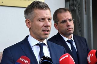 Maďarsko zveřejní desítky tisíc jmen informátorů někdejšího komunistického režimu - Novinky