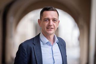Lidovci chtějí vyvolat hlasování o nedůvěře vládě - Novinky