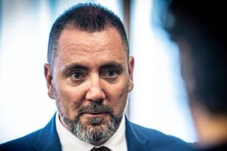 Z yperitu byl fosgen a z tiskovky jazykové cvičení. Ministr Červený předvedl nechtěnou komedii