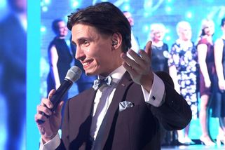 To není playback. Mladý hudebník zpívá úplně jako jeho vzor Karel Gott - Novinky