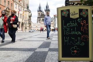 Restaurace zdražily, obědvá se v práci - Novinky