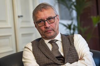 Ministr Dvořák podstoupil akutní operaci - Novinky