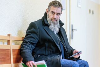 Dal si dva panáky a boural. Prezidentův šofér odmítl přijmout pravomocný trest - Seznam Zprávy