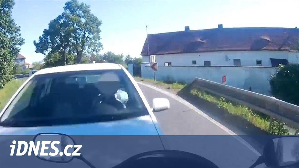 Motorkáři žádají stíhání epileptika, který si řidičák obnovil v Německu