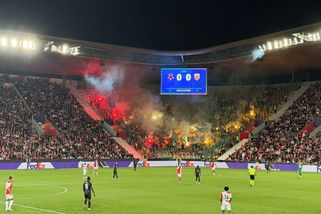 Ženská kecá do fotbalu: Karma pro Chorého? Jen pár sekund před fatální chybou spražil Šturma - Médium.cz