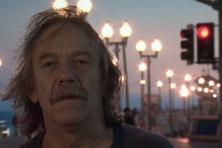 Recenze: Film o Nohavicovi jako pomníček. Zmiňuje spolupráci s StB i cenu od Putina