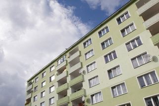 Starostka pronajímá apartmány, levně bydlí v obecním bytě: „Pyšná na to nejsem.“