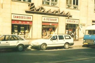 Retro kvíz na téma slovník socialismu: Podle 10 otázek se ukáže, kdo má opravdový přehled. Bez chyby mají šanci projít jen pamětníci