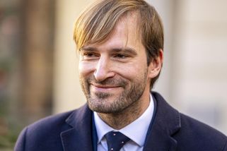 Vláda vyměnila členy Správní rady VZP. Kalouska nejmenovala - Novinky