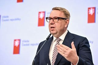 Snaží se Juchelka zalíbit šéfovi? Komentátor rozebírá destrukci flexinovely - Seznam Zprávy