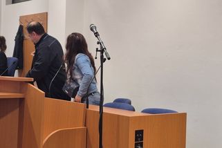 Radši bych vzala pánvičku, než nůž. Obžalované matky se zastal i pobodaný otec společných dětí - Novinky