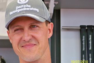 Michael Schumacher má luxusní sídlo u Ženevského jezera za 386 milionů. Má 24 místností, bazén i kino