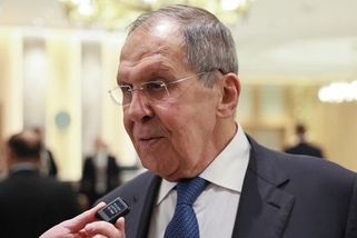 Lavrov hodil pokračování války na Ukrajině na Američany - Novinky