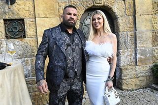 50 tisíc, co mi na děti posílá, je málo. Lela po Vémolovi žádá 150 tisíc. Život v ČR je drahý, říká