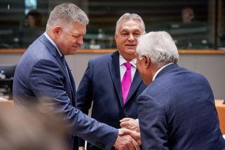 „Proruský“ Fico v Bruselu zatím mlčí. Na starost ho dostala von der Leyenová - Seznam Zprávy