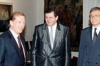 Rozpad společného státu „režíroval“ - kromě Mečiara a Klause - i na Slovensku nenáviděný V. Havel - Médium.cz