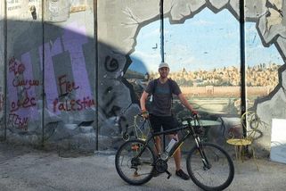 Mezi chováním Palestinců a Izraelců byl obrovský rozdíl, říká v rozhovoru cestovatel Jan Tomas - Médium.cz