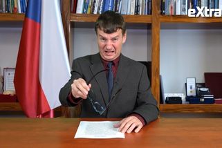 Andrej Babiš jako velký Mao Ce-tung promluvil o prezidentském úřadu | To byl zase týden