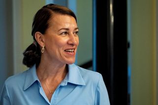 Babišova Tünde Bartha: Za půl roku 16 zahraničních cest - Novinky