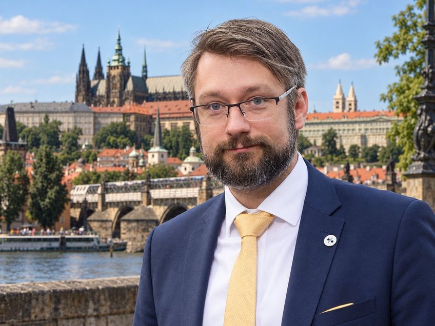 Landovský na Hrad? Vládní tábor má podle zákulisních zdrojů svého favorita proti Pavlovi – Page Not Found